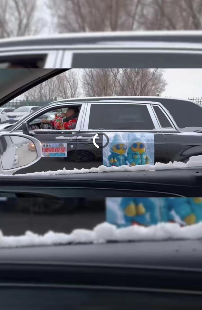 ▲刘先生车队免费接送游客的视频截图