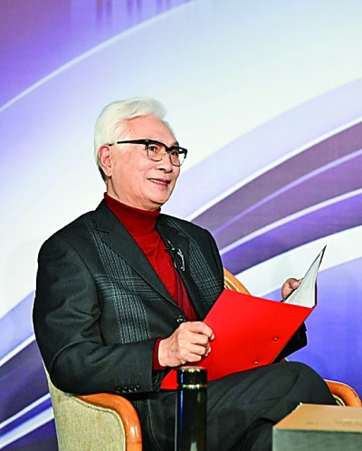     梁波罗近照 光明图片