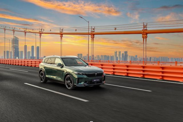 岚图FREE 图/企业官网