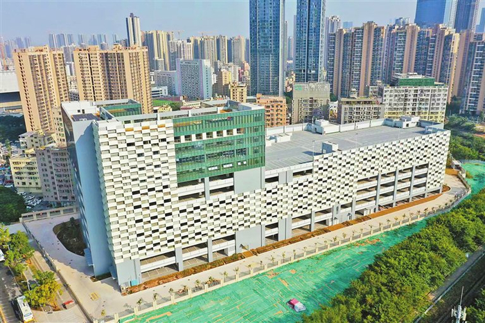 民治综合车场项目位于龙华区民治街道简上路与福龙路交叉口东南侧，设计公交车停车位588个。 深圳报业集团记者 蔡维泽 摄