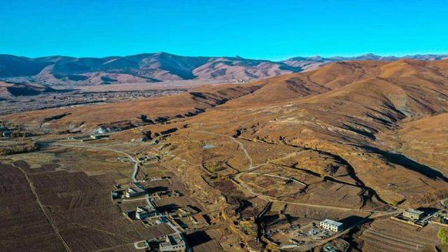 皮洛遗址全貌（省政府新闻办供图）