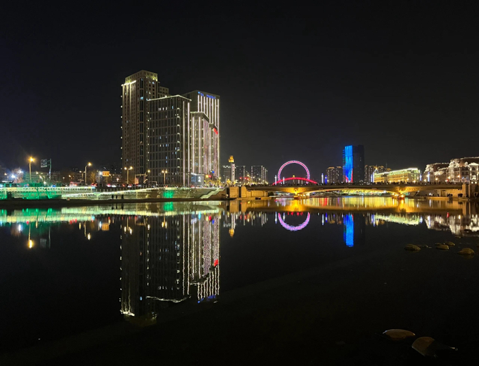 中国四大直辖市，人口变迁表现各不相同。