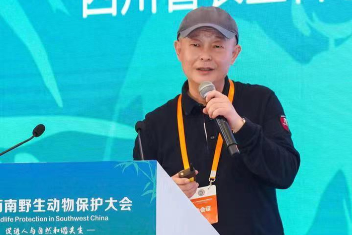 ▲四川省农业科学院水产研究所党委书记杜军