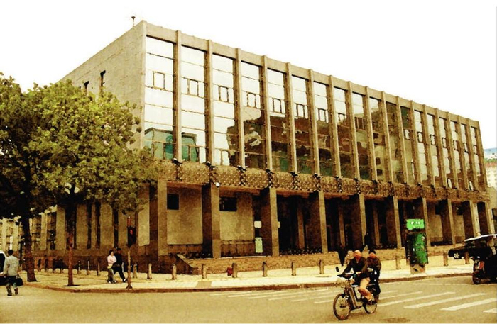 2008年的山东省科技馆，南侧建筑前身为济南剧院。