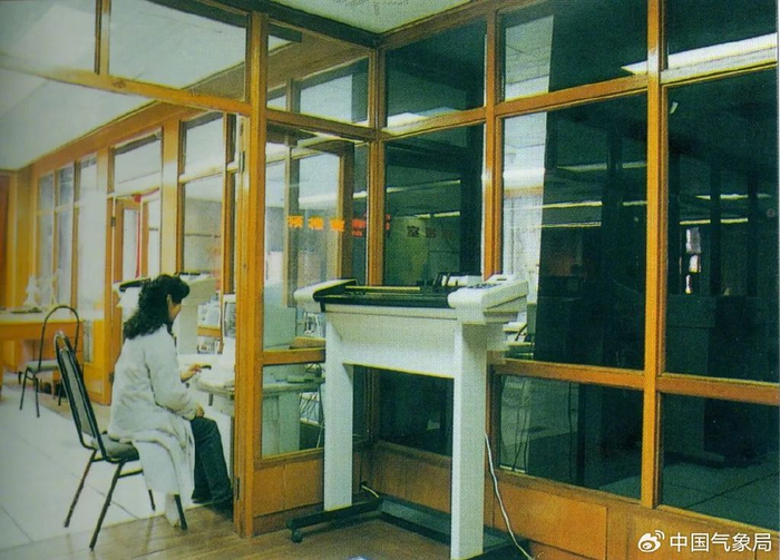 自动填绘天气图