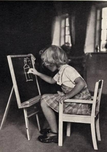 ·玛格丽特二世从小喜欢画画。