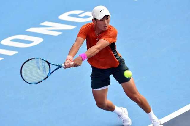 还不到19岁的商竣程即将参加澳网公开赛。  图/新华社