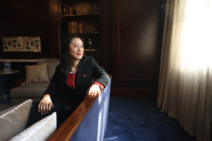 （2024年1月接受第一财经记者采访时的裘红）