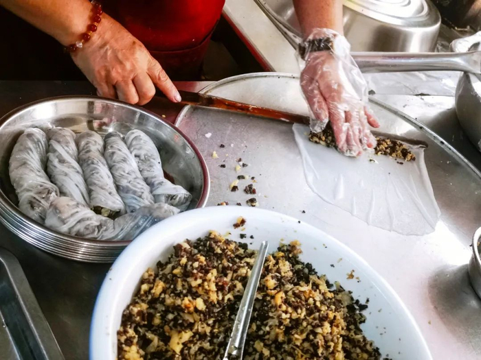 卷粉的制作过程