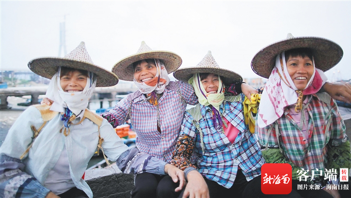 儋州市白马井镇的渔娘。海南日报记者 张茂 摄