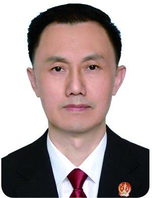 邓建辉 江西省吉安市中级人民法院 党组书记、院长