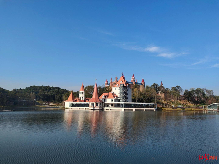 ▲德阳灯会举办地玄珠湖