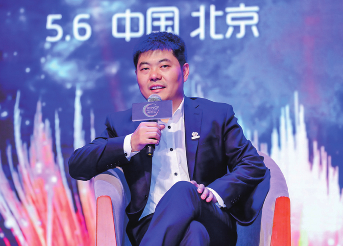 杨健