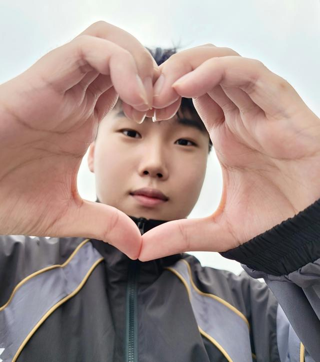 作为CFPL赛场新星，蒙坤2023年收获了很多。  受访者供图