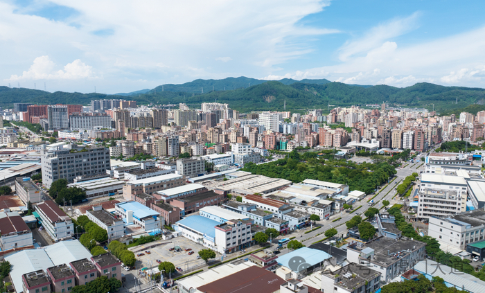 ▲拆除前的下庙产业园（资料图）