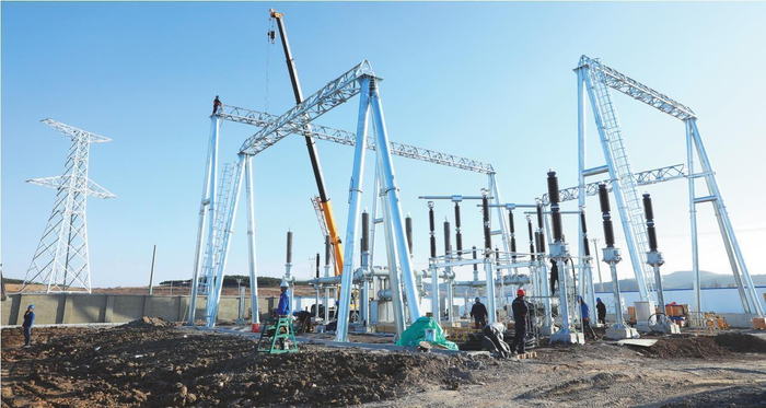         建设中的中能建风电白山项目。成晓强　摄