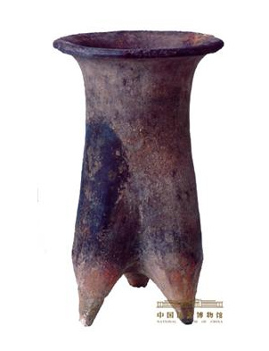 △陶鬲，中国国家博物馆藏。