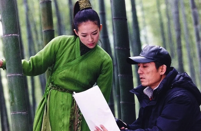 《十面埋伏》片场，张艺谋与章子怡