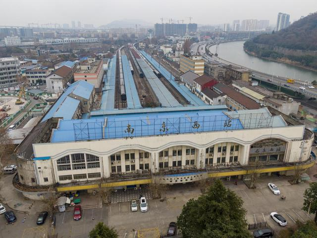 ▲南京西站 资料图片 图据视觉中国