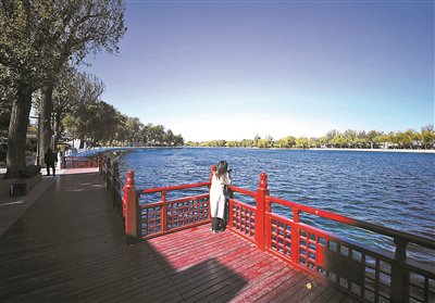 通过环境整治提升，什刹海实现“还路于民” 摄影/本报记者 郝羿