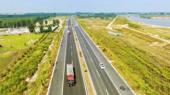 国道337定州绕城改线项目实现通车运行。白永民摄