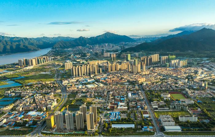 △俯瞰鼎湖区。图源 鼎湖区融媒体中心