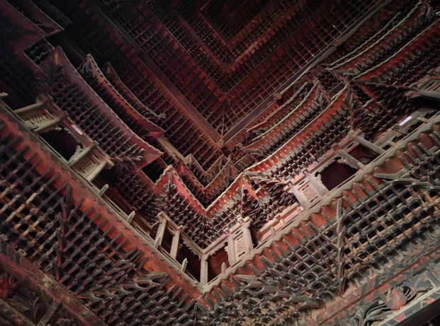 公输堂内天宫楼阁。