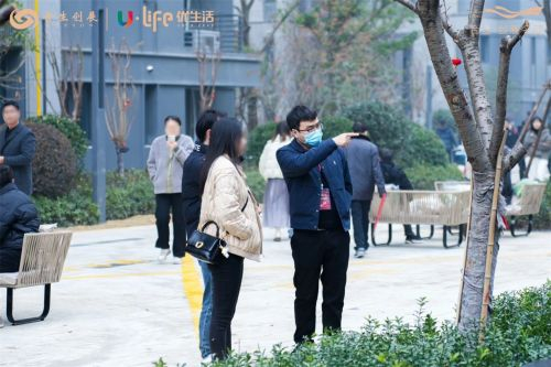 （图为合生·创展名邸交付现场）