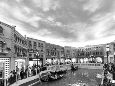     威尼斯人酒店里的人造河流和天空