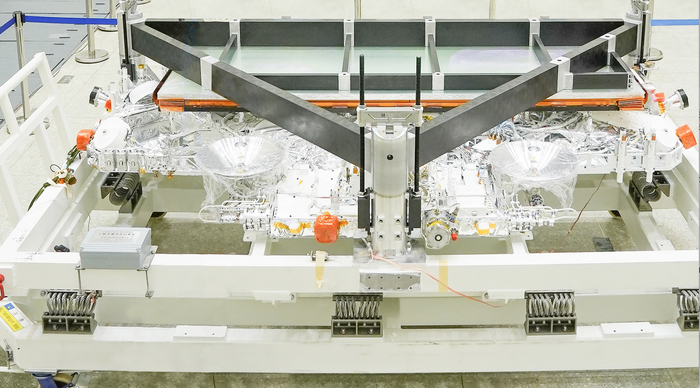 银河航天“灵犀03星”太阳翼压紧状态。图/受访者供图