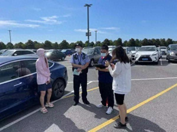 上海国际旅游度假区人民调解委员会化解了许多迪士尼乐园的纠纷。受访者供图（下同）