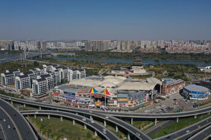 图为临沂进口商品城。（临沂市兰山区委宣传部供图）