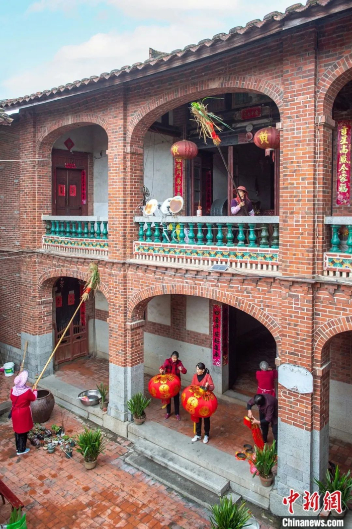 “扫巡”。蔡昊 摄