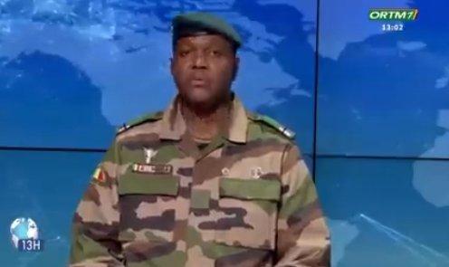 尼日尔军政府发言人宣读退出西共体声明