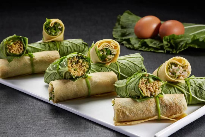 阿尔山岭南香米菜包饭。 