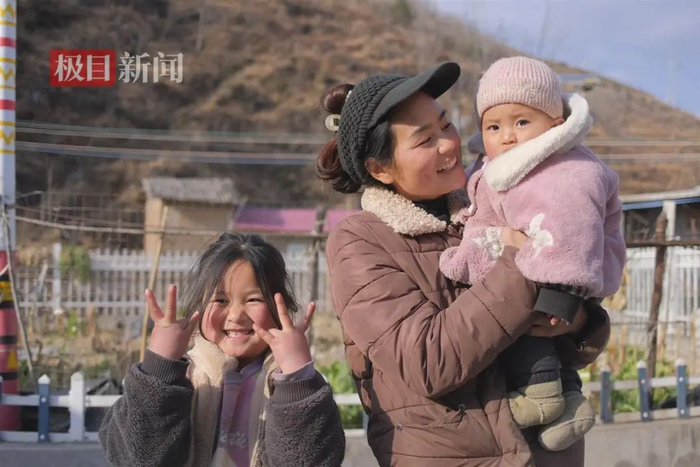 巴木玉布木和女儿们