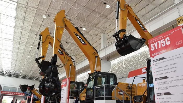 这是2023年3月31日在长沙“三一科技节”上拍摄的挖掘机。新华社记者 白田田 摄