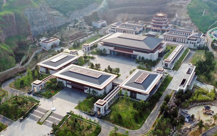 这是2022年7月30日拍摄的中国国家版本馆中央总馆（无人机照片）。新华社记者 李贺 摄