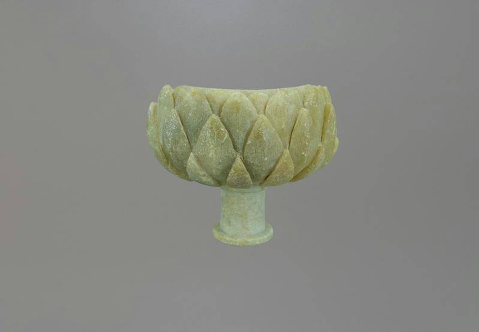 △三号建筑F3出土玉石杯