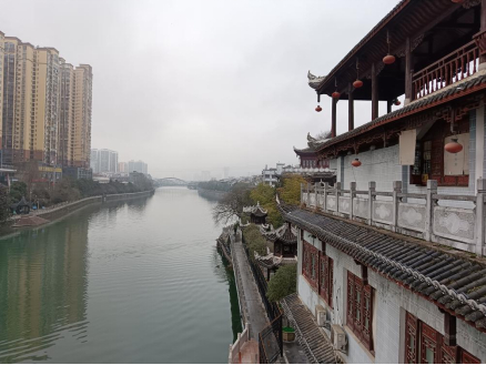 通过标准制定，促进石阡温泉产业链形成，充分展现了石阡温泉品质优势  （李嘉 摄）