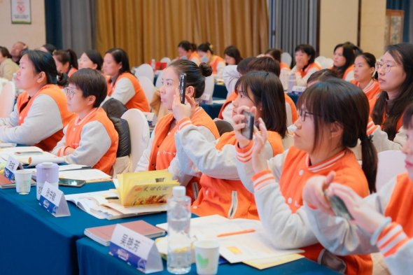 ▲培训药店店员，为专业化运营提供支持