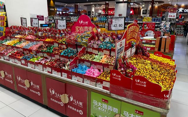 马大姐糖果柜台。新京报记者 王子扬 摄
