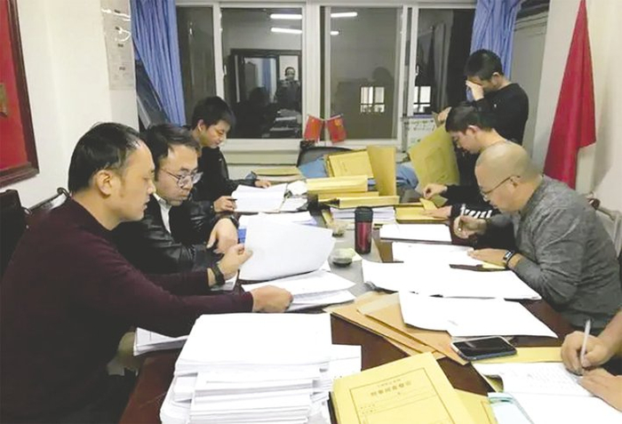 案件研判现场&nbsp;兰州市公安局供图