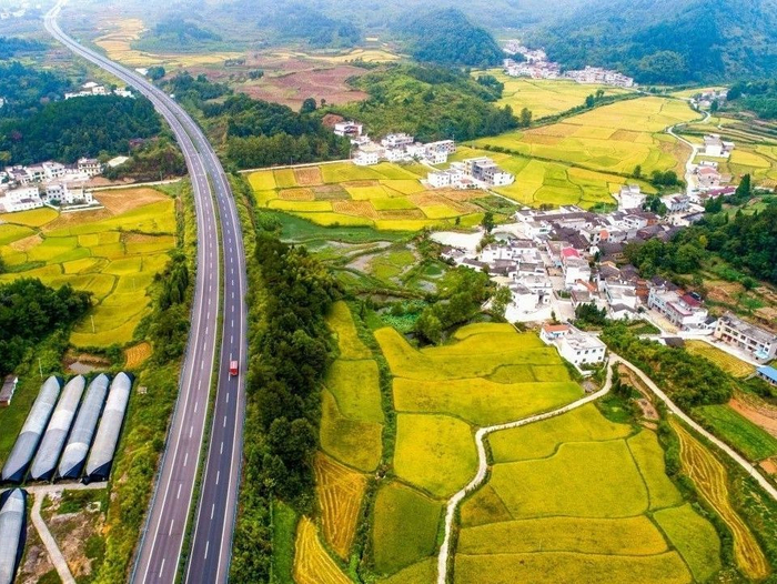 ▲咸宁市通山县乡村公路