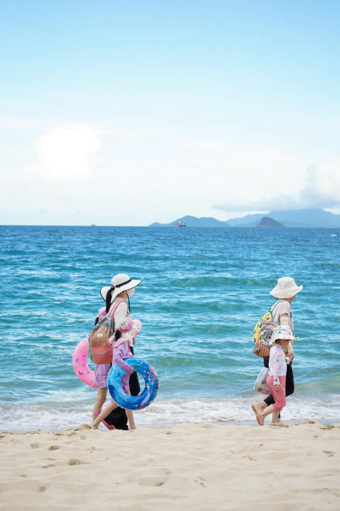 ▲大梅沙海滨公园三面环山，一面临海。图源：美好盐田