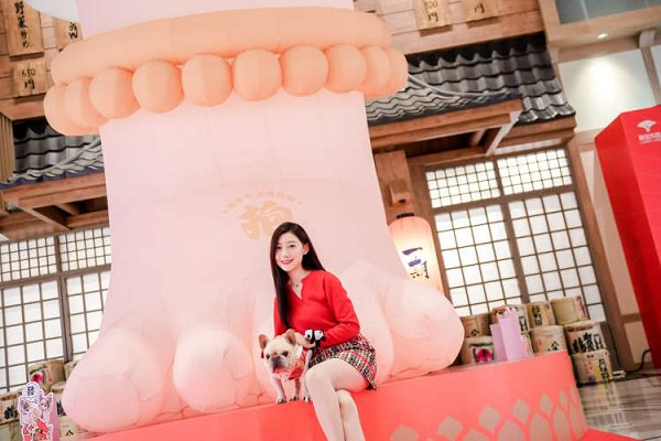 图说：虹桥丽宝乐园“暴富城”新春IP展