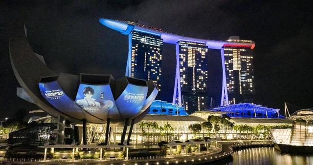 图:新加坡艺术科学博物馆展示“阅文全球华语IP盛典”活动信息