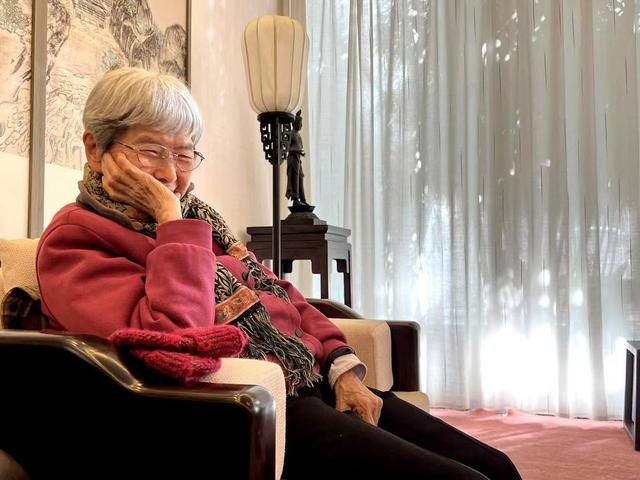 △樊锦诗在敦煌研究院（图片由苗月提供）