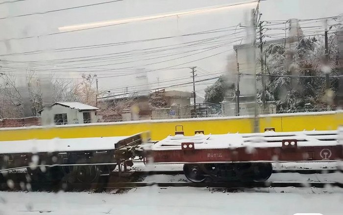 2月4日，一辆到汉口的火车，在路上停了四五个小时。图 / 受访者提供