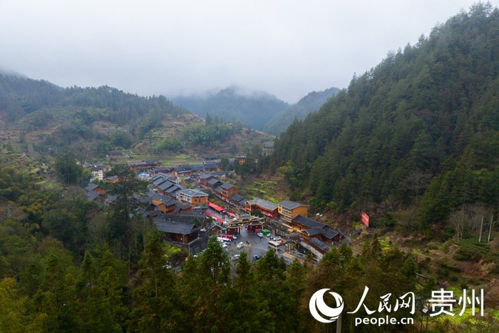 航拍贵州省铜仁市印江土家族苗族自治县团龙村.人民网记者 涂敏摄